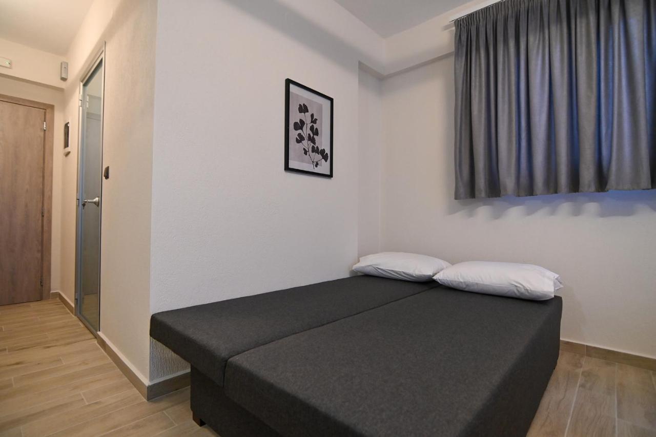 Armonia Luxury Suites Vrasná Eksteriør bilde