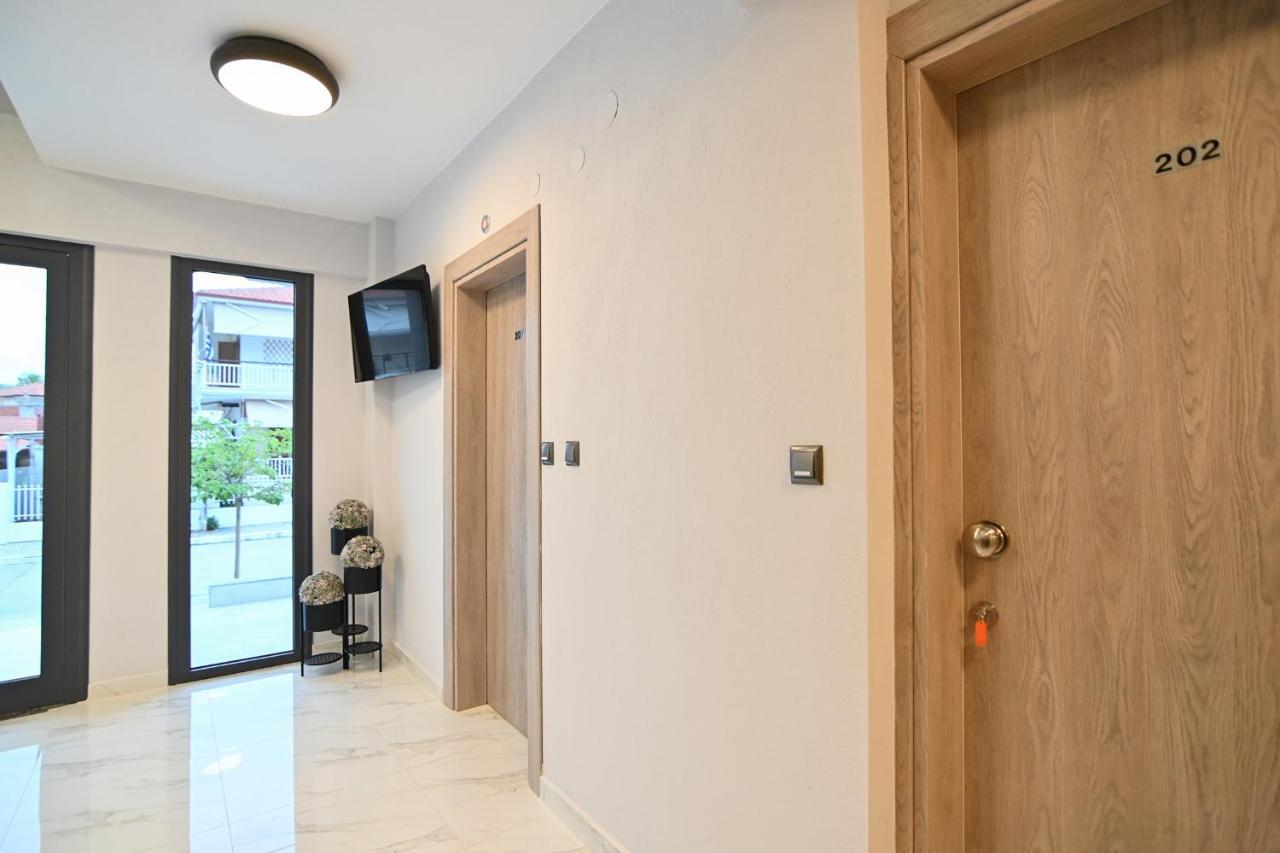 Armonia Luxury Suites Vrasná Eksteriør bilde