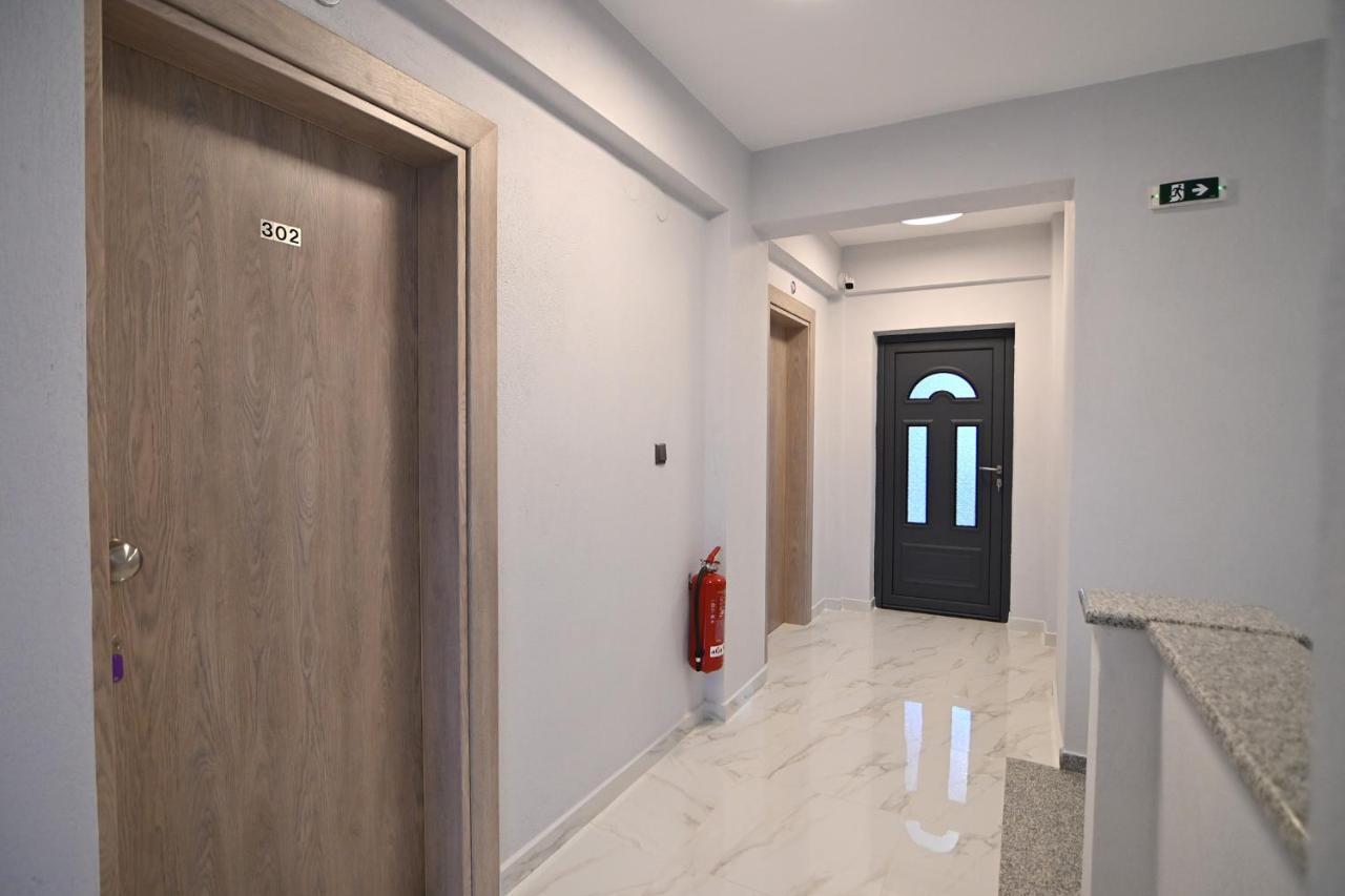 Armonia Luxury Suites Vrasná Eksteriør bilde