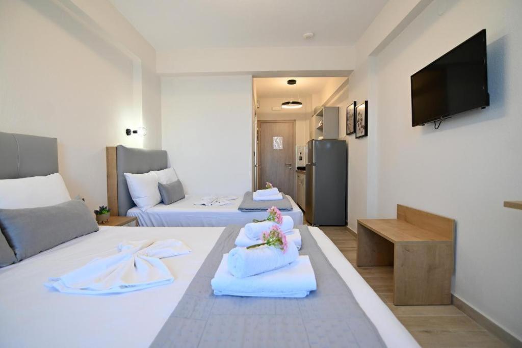 Armonia Luxury Suites Vrasná Eksteriør bilde