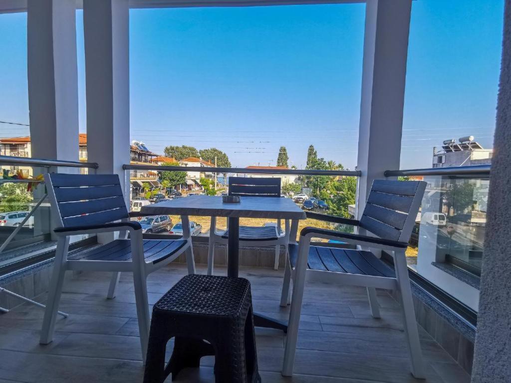 Armonia Luxury Suites Vrasná Eksteriør bilde